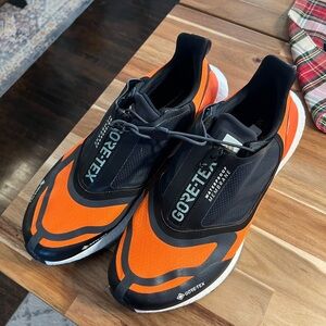 NEW Adidas Ultraboost Goretex Shoes Size 11